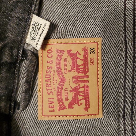 Levis jacket - Picture 4 of 4